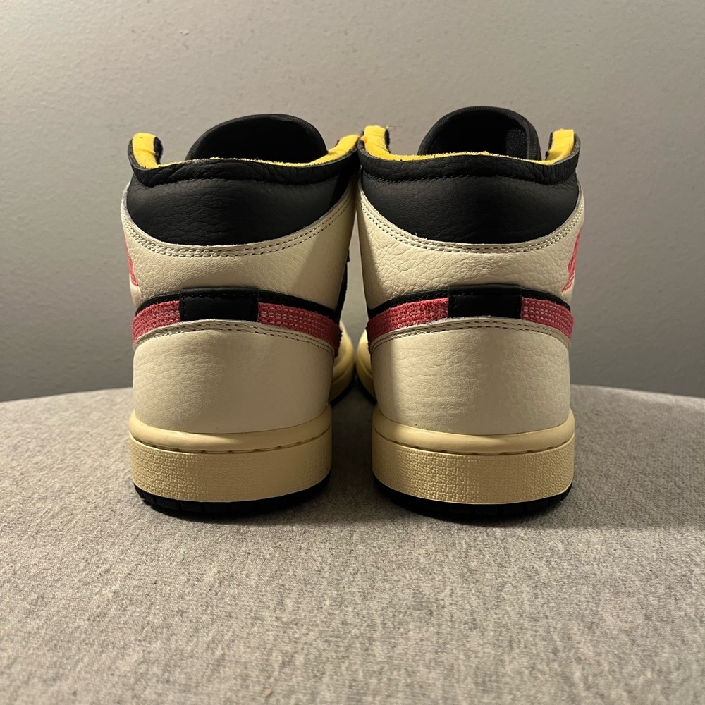 Nike Air Jordan 1 Mid SE Edge Pale Ivory Racer Pink Women size 7.5 IB7007-107 - Picture 5 of 11
